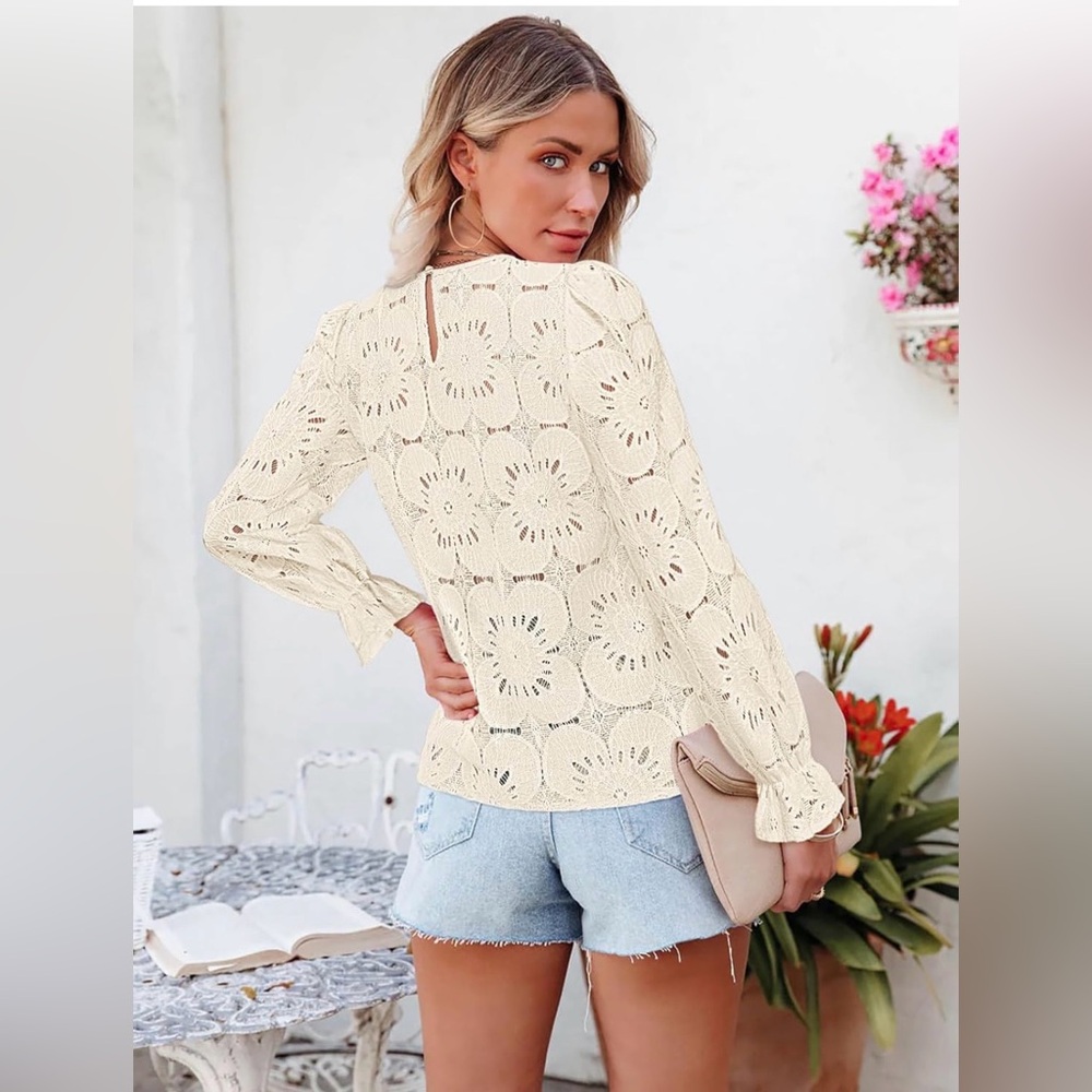 Elegant Cream Lace Women's Top - Picture 3 of 4